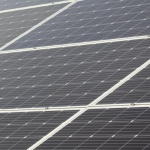 Profită de finanțările verzi: programe actuale pentru panouri fotovoltaice și pompe de căldură