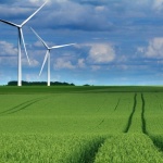 Merită o turbină eoliană acasă? Plusuri, minusuri și sfaturi înainte de instalare