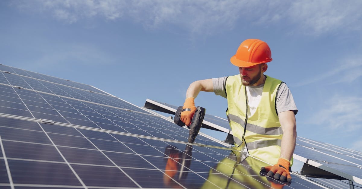 Soare la buton: Ghid rapid pentru a integra casa inteligentă cu panourile fotovoltaice